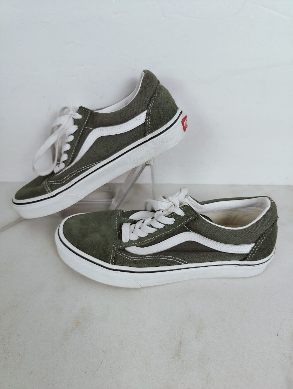 Vans Old Skool Winter Moss Green Suede Canvas Low Sneakers, 5.5(M) 7(W)